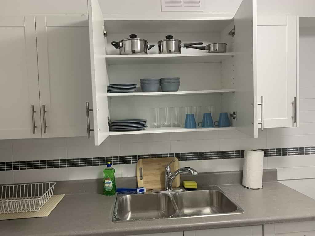 Pearson Housing Wellesley Street, Toronto - Toronto, Ontario, Canada - Kitchen