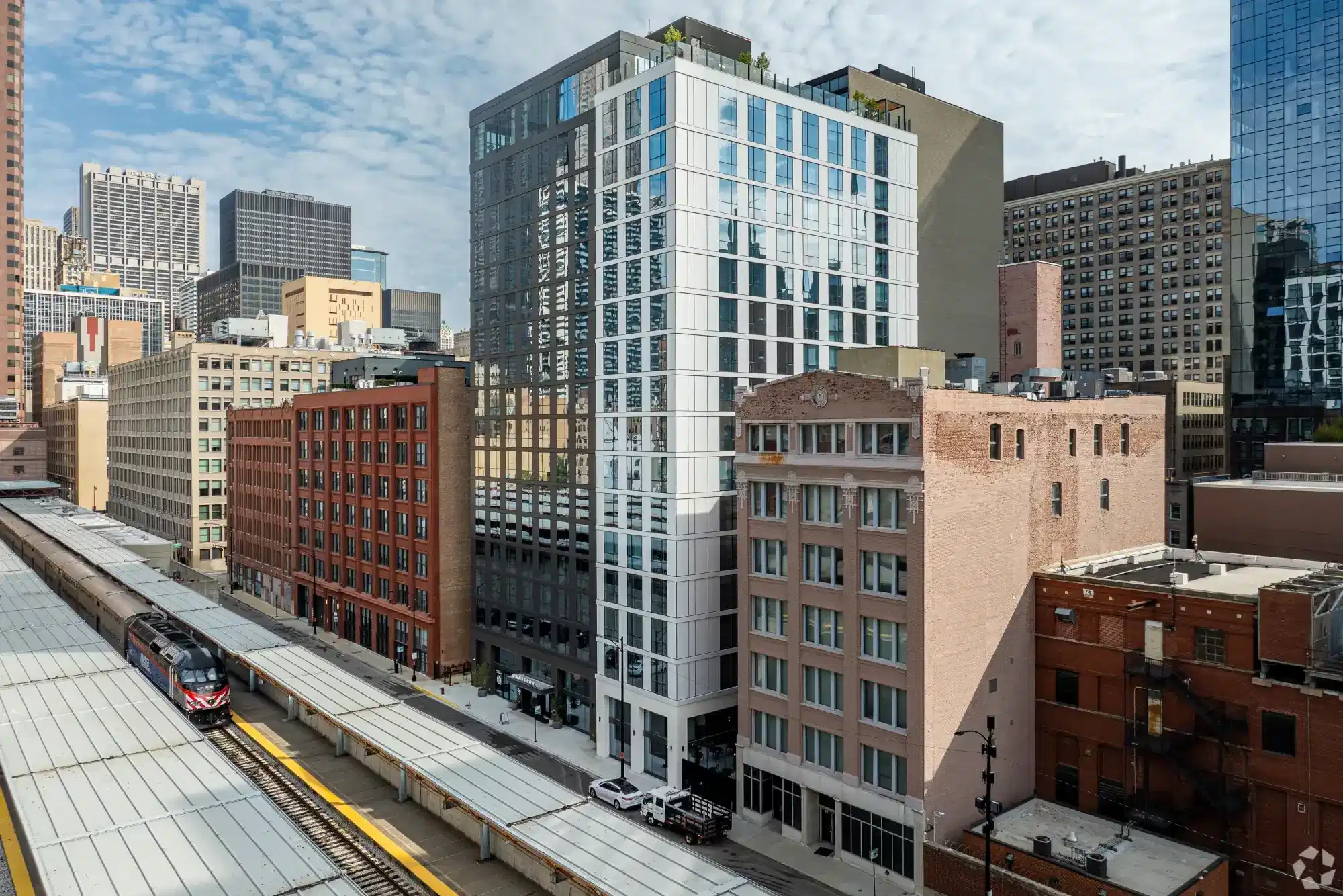 Straits Row, Chicago - Chicago, Illinois, United States - Exterior