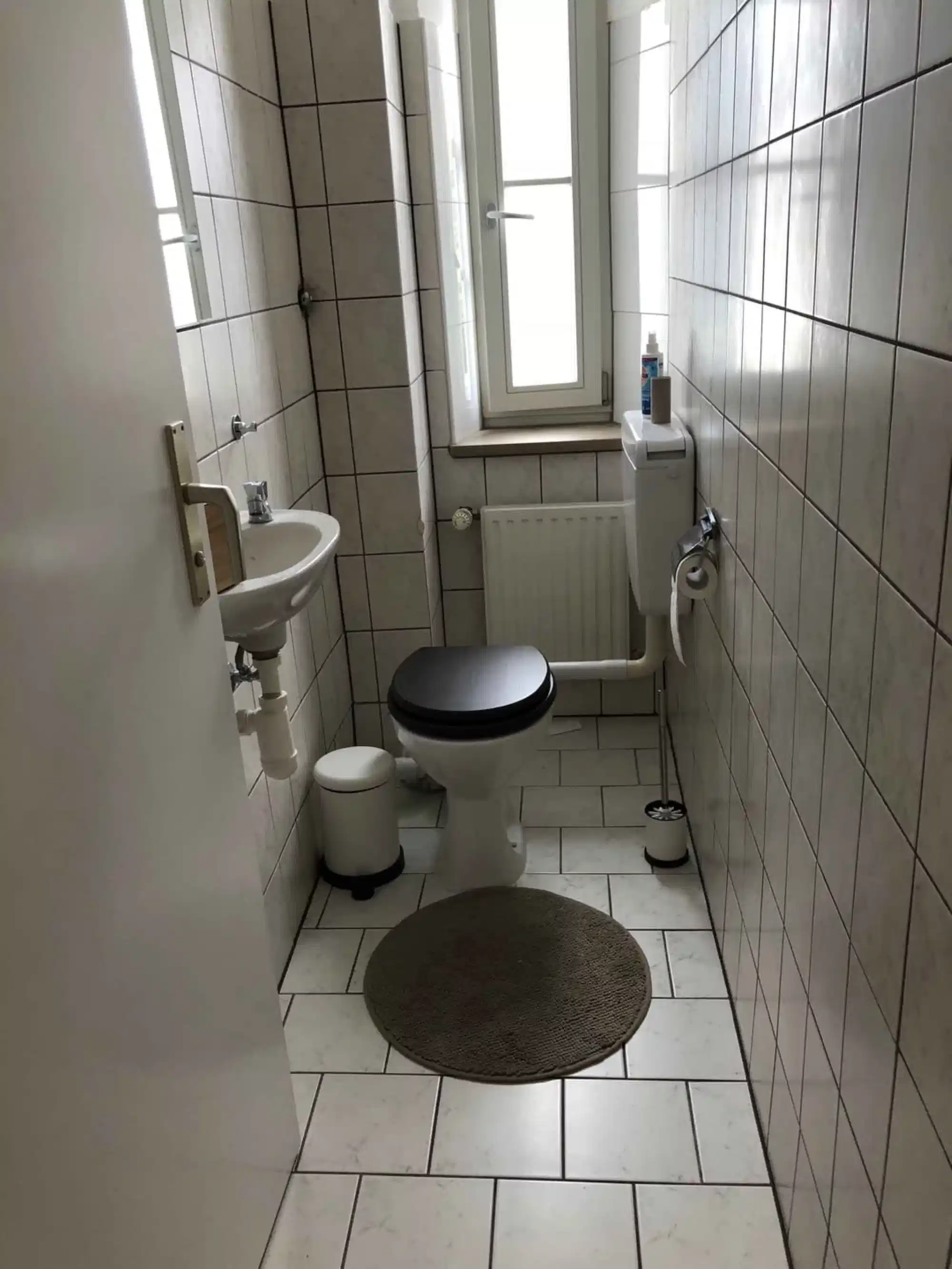 Tumblingerstraße 17, Munich - Munich, Germany - Private Room (15 Sqm) - Bathroom