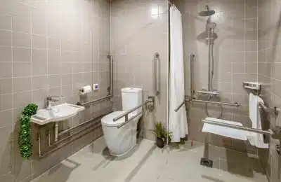 Common Area?w=400&h=260&fit=crop&q=40&auto=format&trim=auto