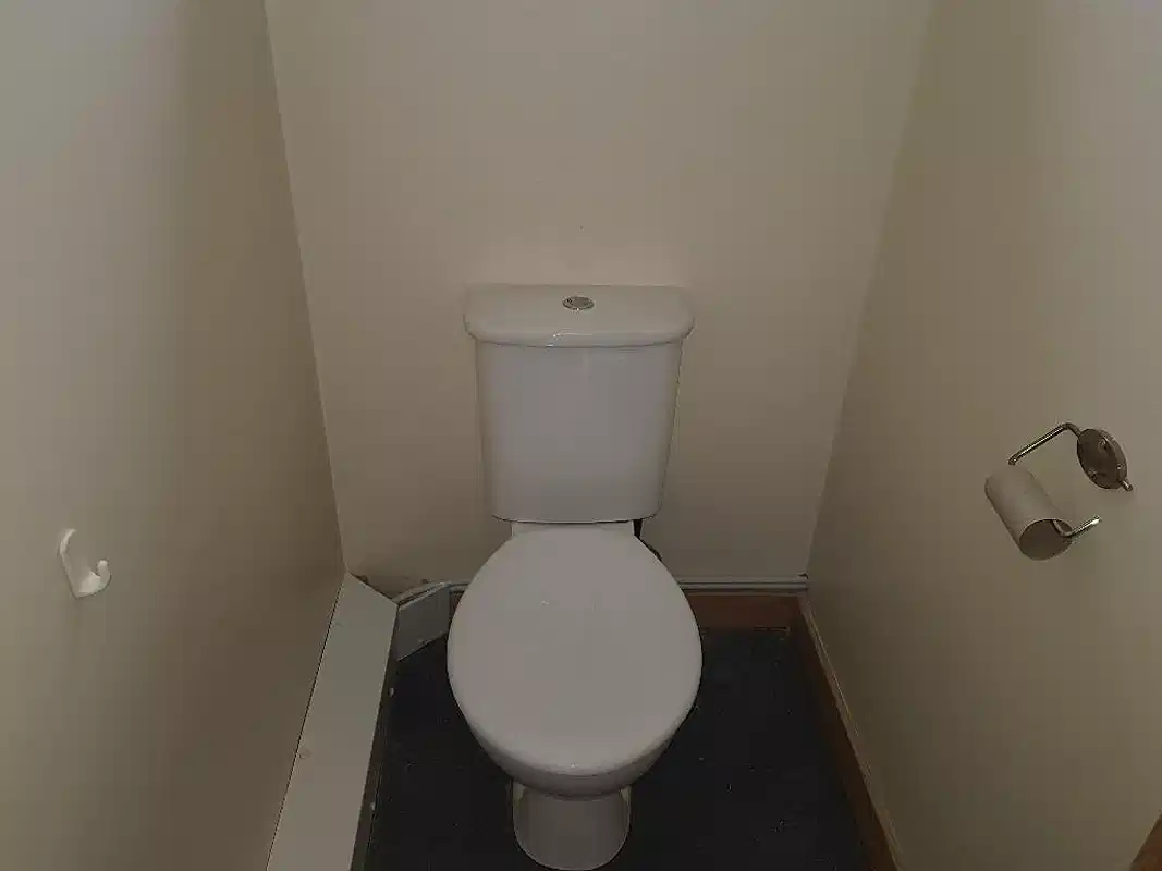 Kitchen?w=400&h=260&fit=crop&q=40&auto=format&trim=auto