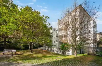 HAB 60325, Frankfurt - Frankfurt, Germany - Exterior