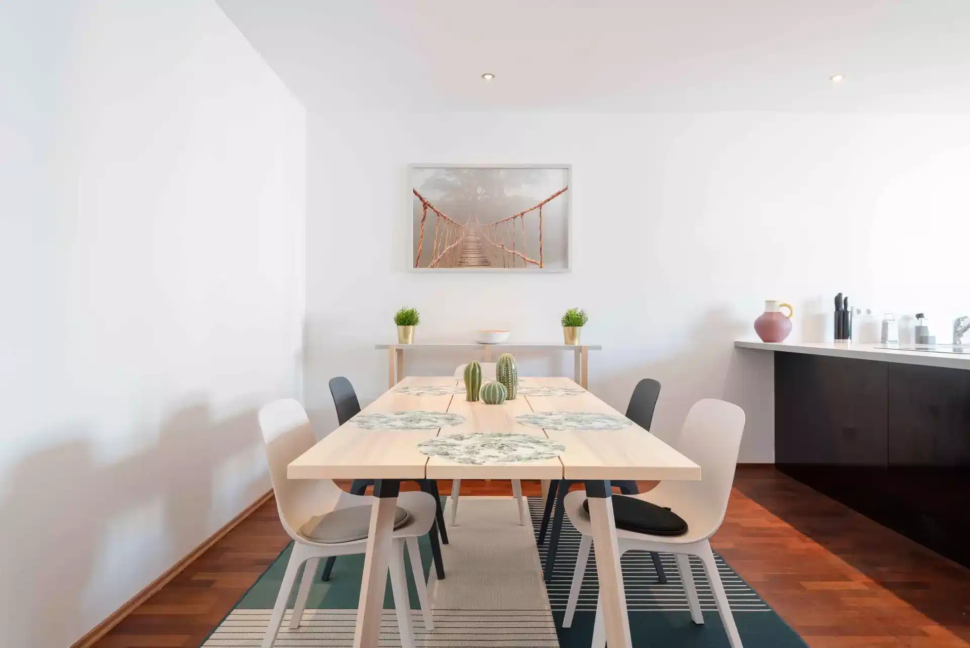 HAB 70176, Stuttgart - Stuttgart, Germany - Amenities