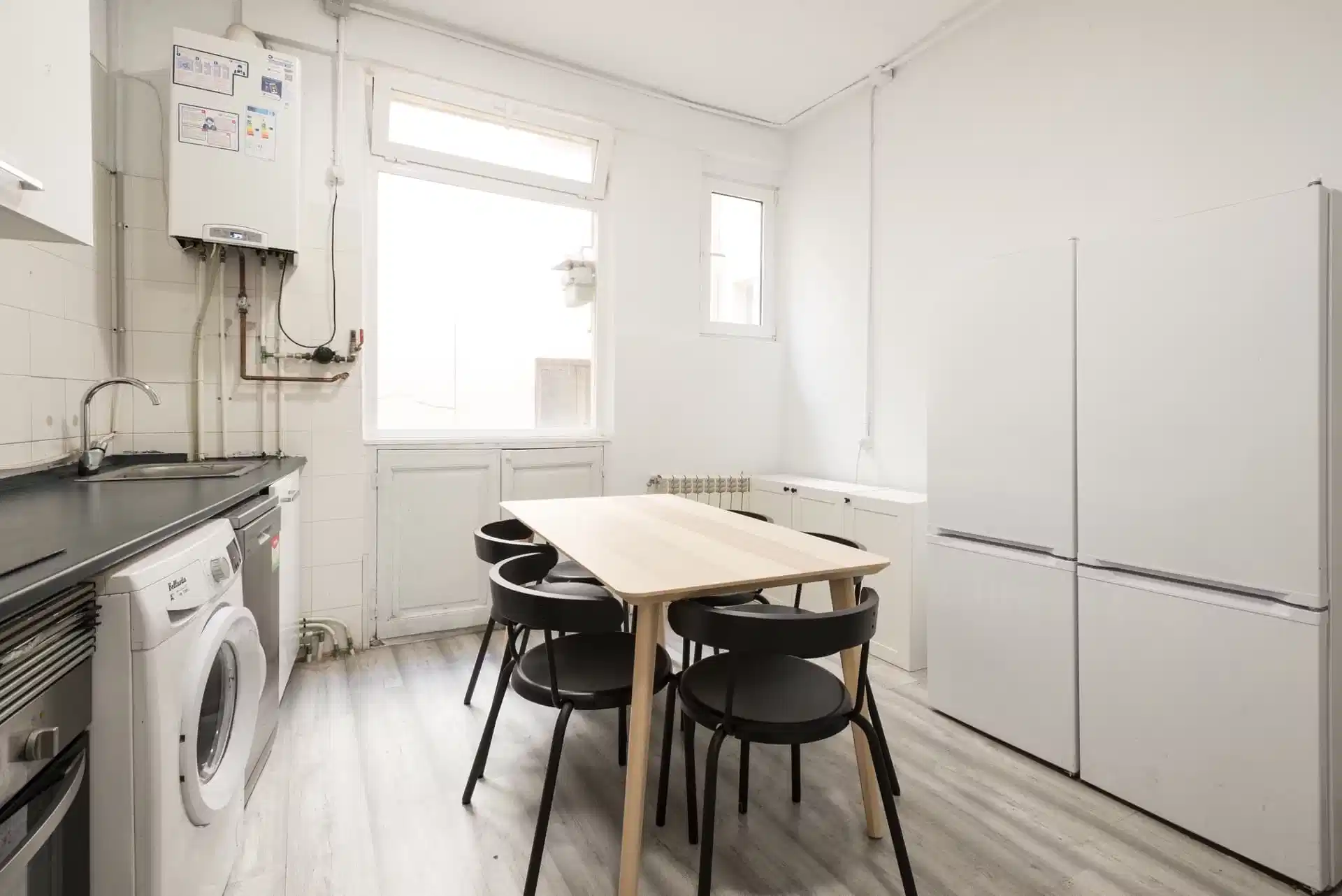 HAB 28014, Madrid - Madrid, Spain - Amenities