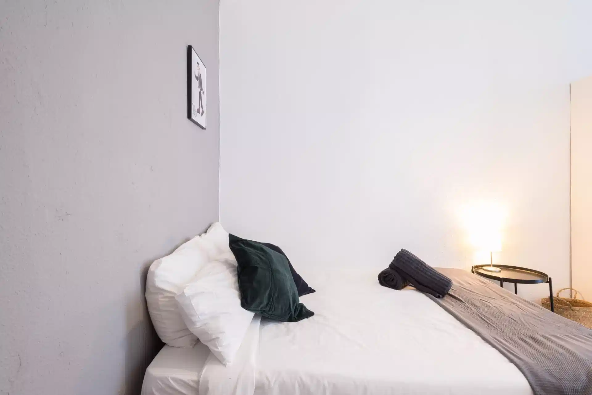 Private Room (00212) - Bedroom?w=400&h=260&fit=crop&q=40&auto=format&trim=auto