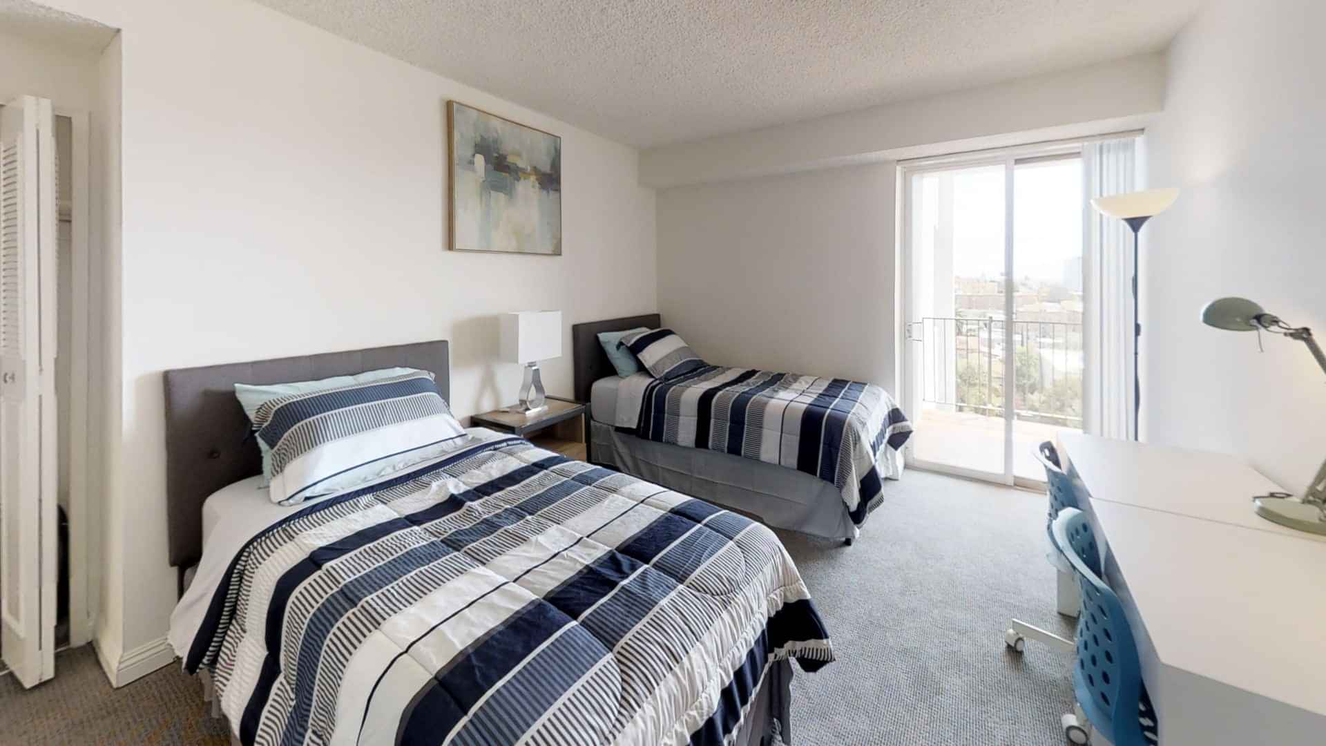 1850 N Whitley Ave, Los Angeles - Los Angeles, California, United States - Bedroom