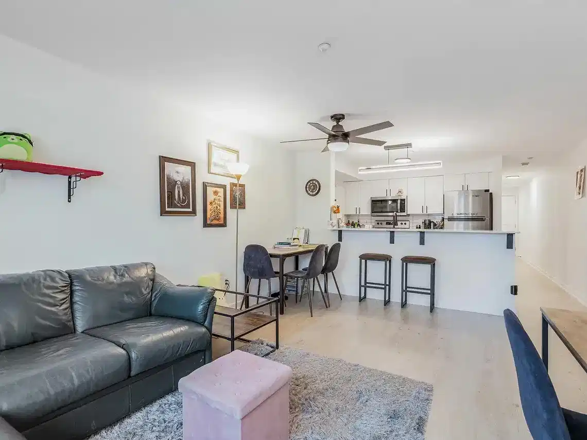 Yugo Seattle Lothlorien, Seattle  - Seattle, Washington, United States - Common Area