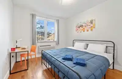 Amenities?w=400&h=260&fit=crop&q=40&auto=format&trim=auto