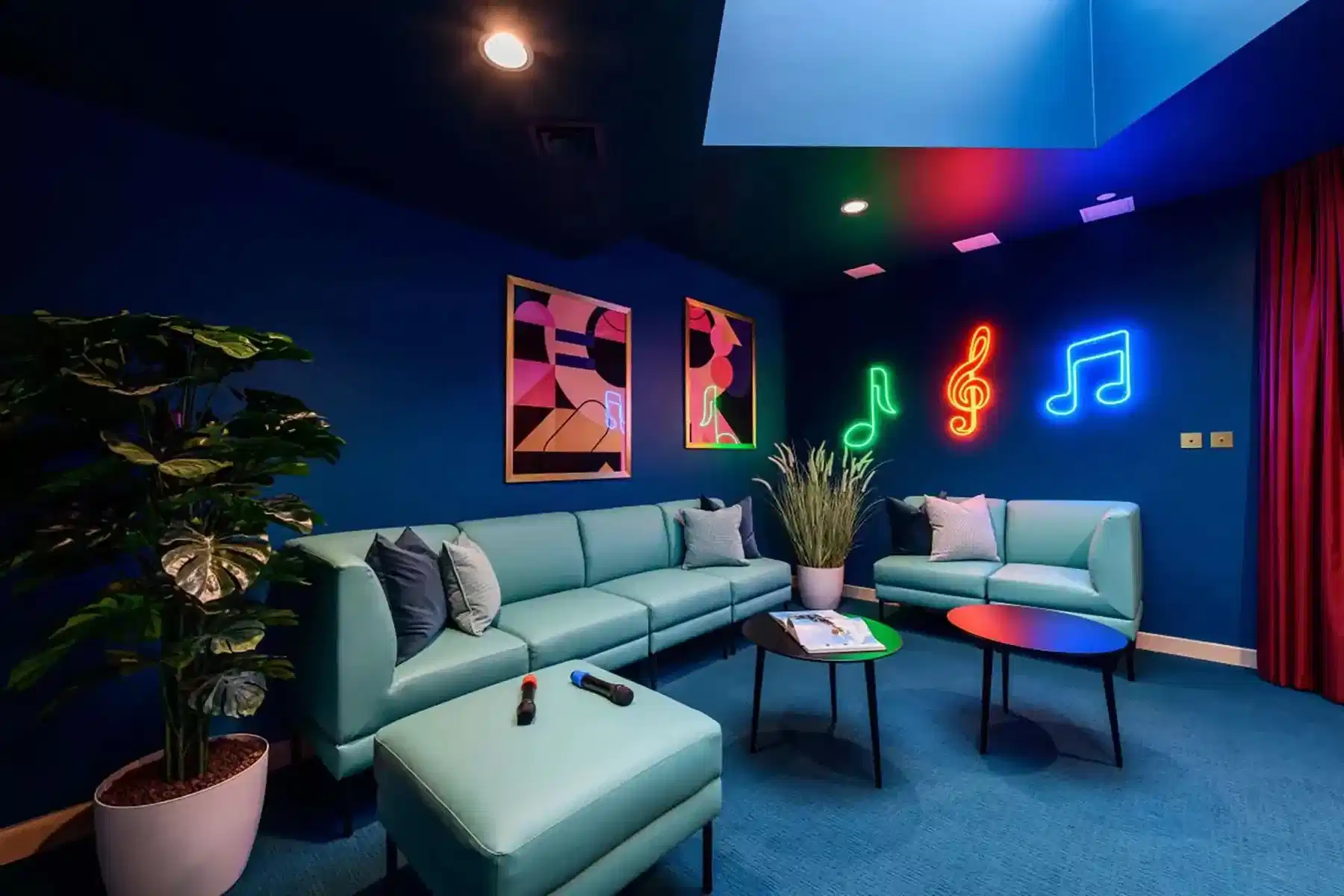 Wick Park, London - London, England, United Kingdom - Common Area