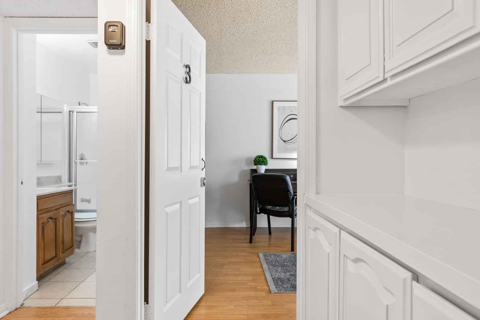 1823 Pelham, Los Angeles - Los Angeles, California, United States - Room