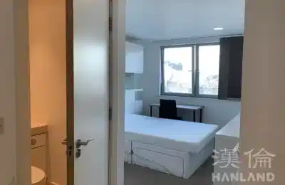 Two Bedroom Apartment - Bedroom?w=400&h=260&fit=crop&q=40&auto=format&trim=auto
