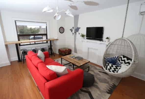 Amenities?w=400&h=260&fit=crop&q=40&auto=format&trim=auto