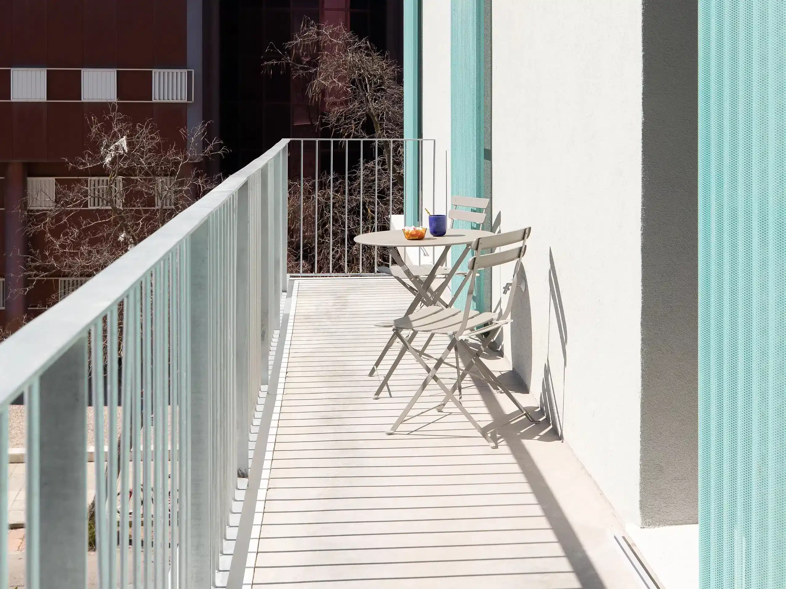 Common Area?w=400&h=260&fit=crop&q=40&auto=format&trim=auto