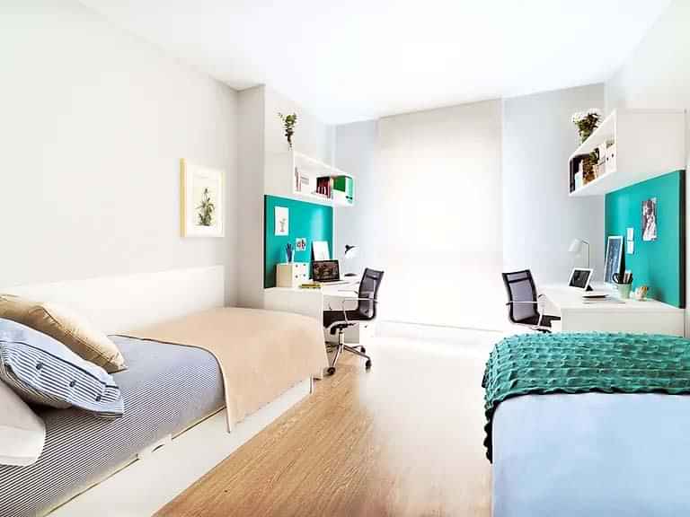 Exterior?w=400&h=260&fit=crop&q=40&auto=format&trim=auto