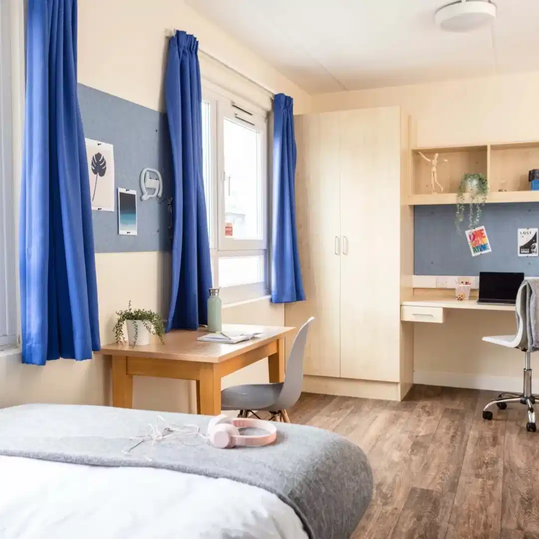GoBritanya McMillan Residence, London image 22