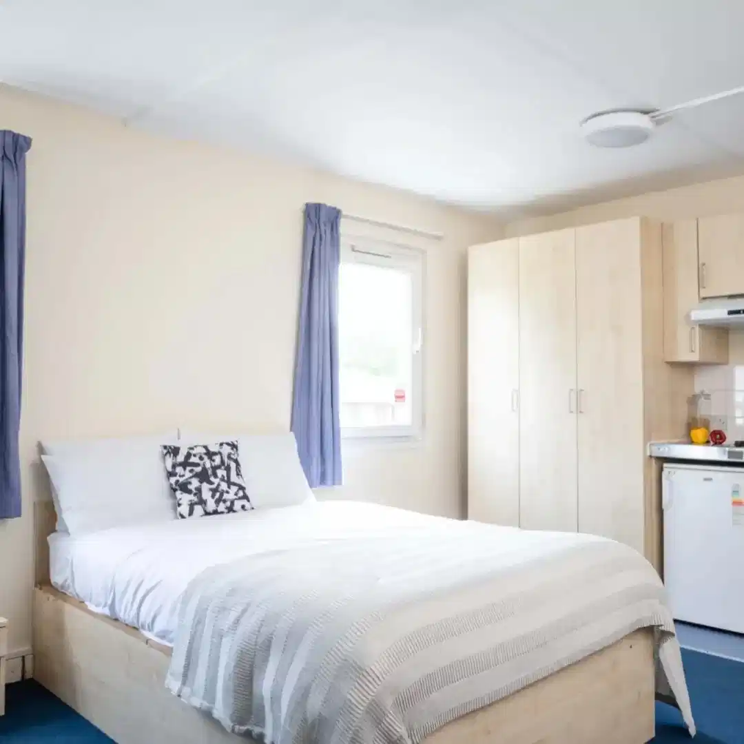 GoBritanya McMillan Residence, London image 23