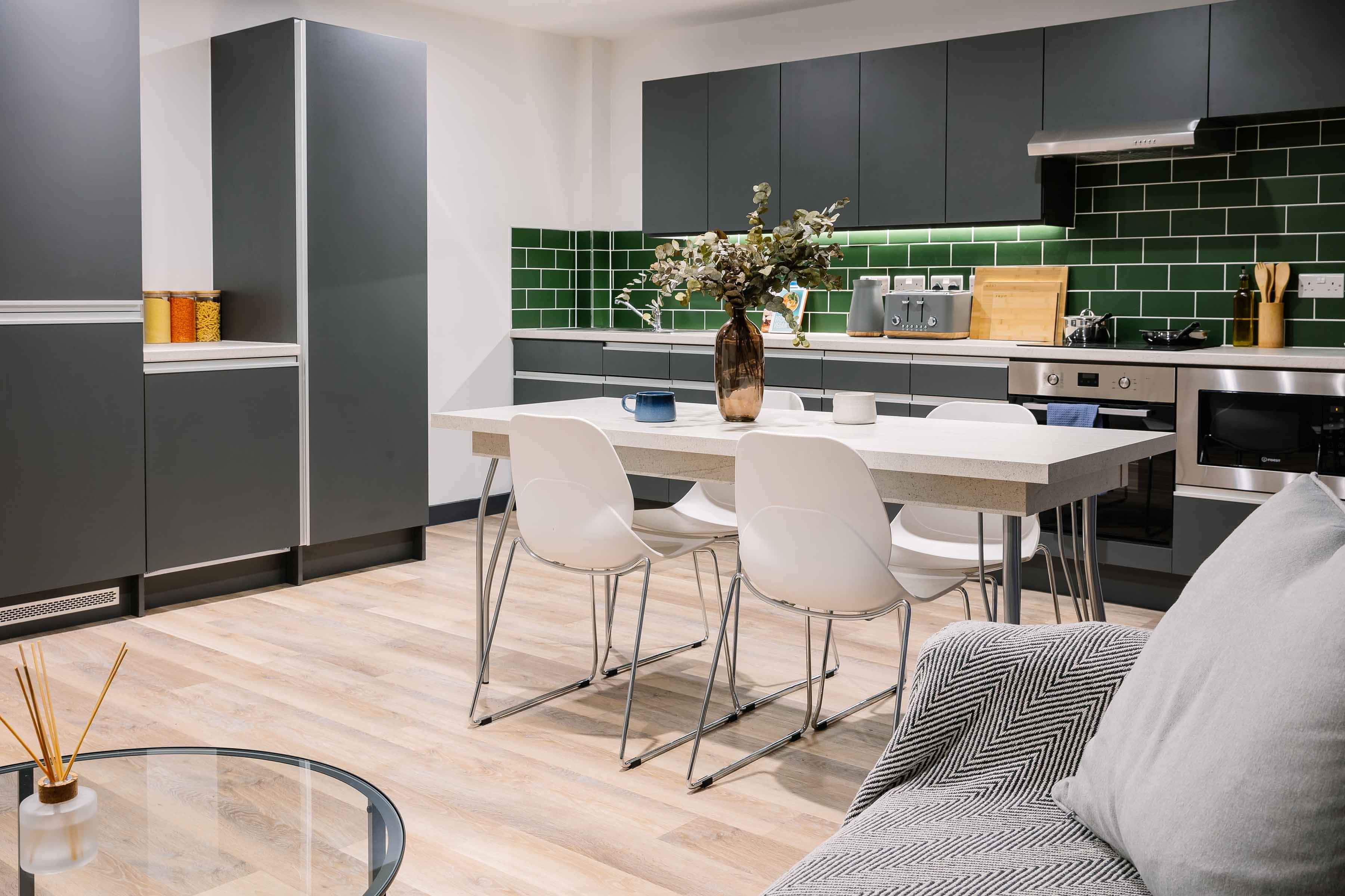 Leonardo, Leeds - Leeds, England, United Kingdom - Amenities