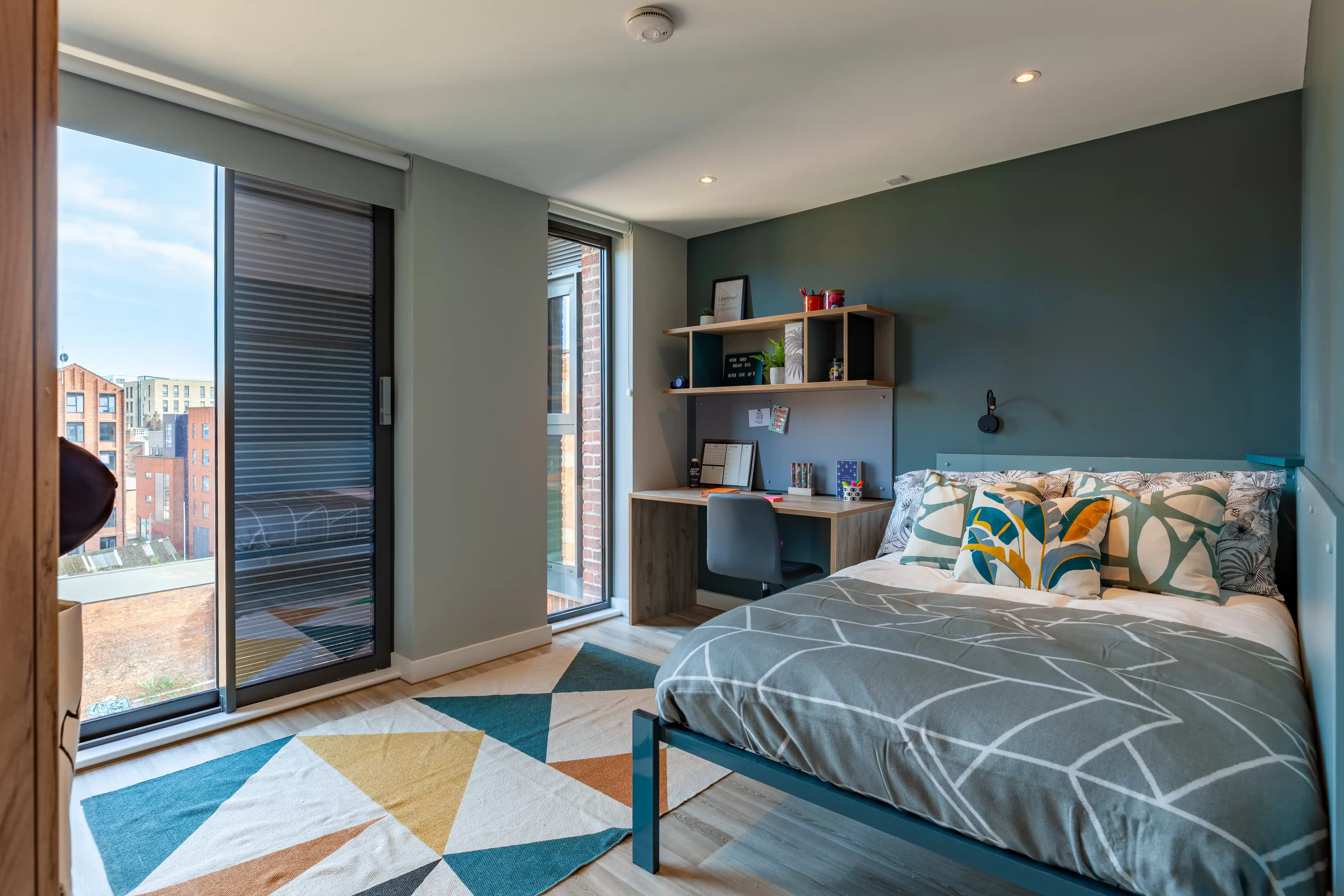 Deluxe Ensuite Higher Floor