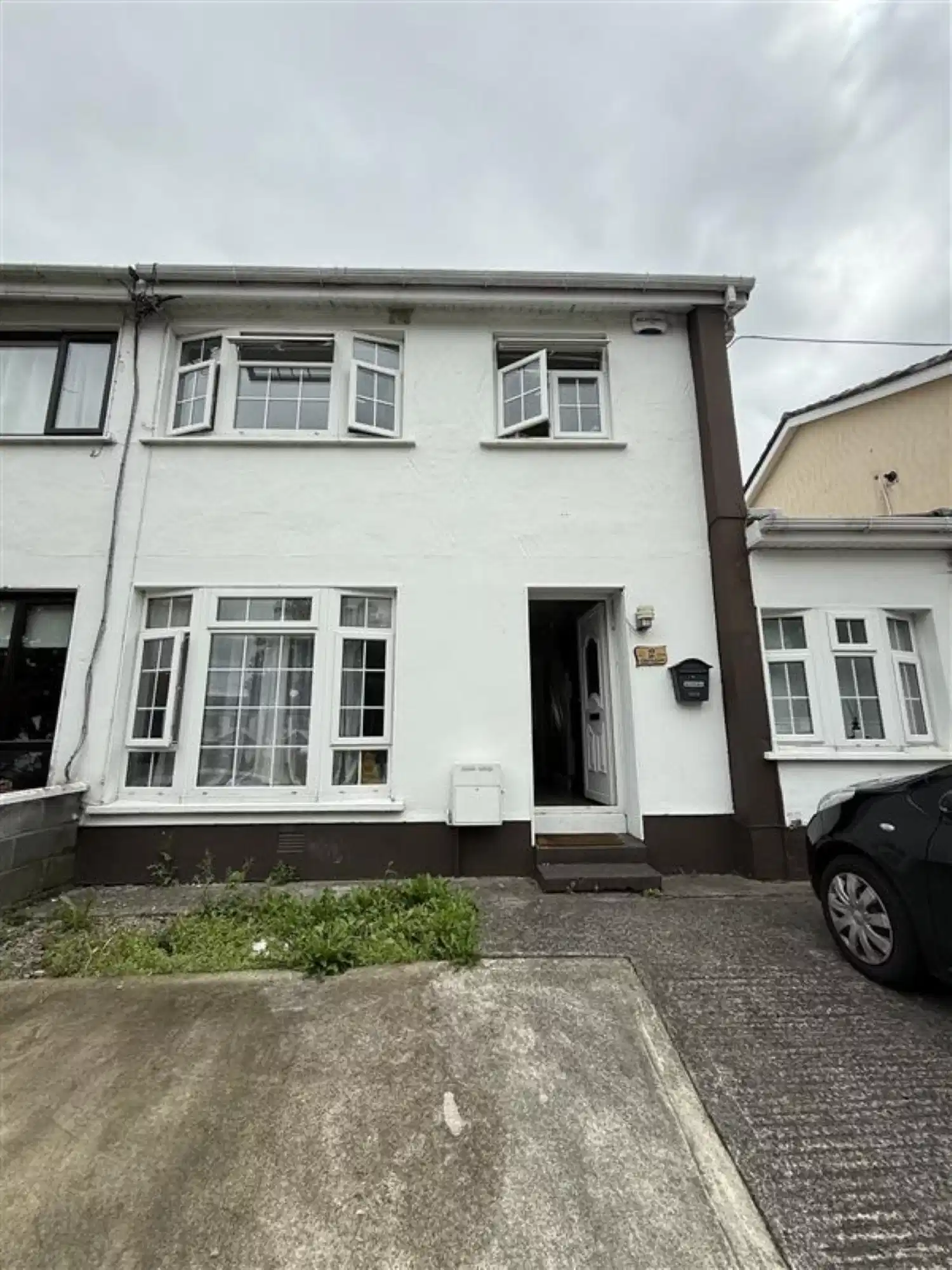 Bedroom?w=400&h=260&fit=crop&q=40&auto=format&trim=auto