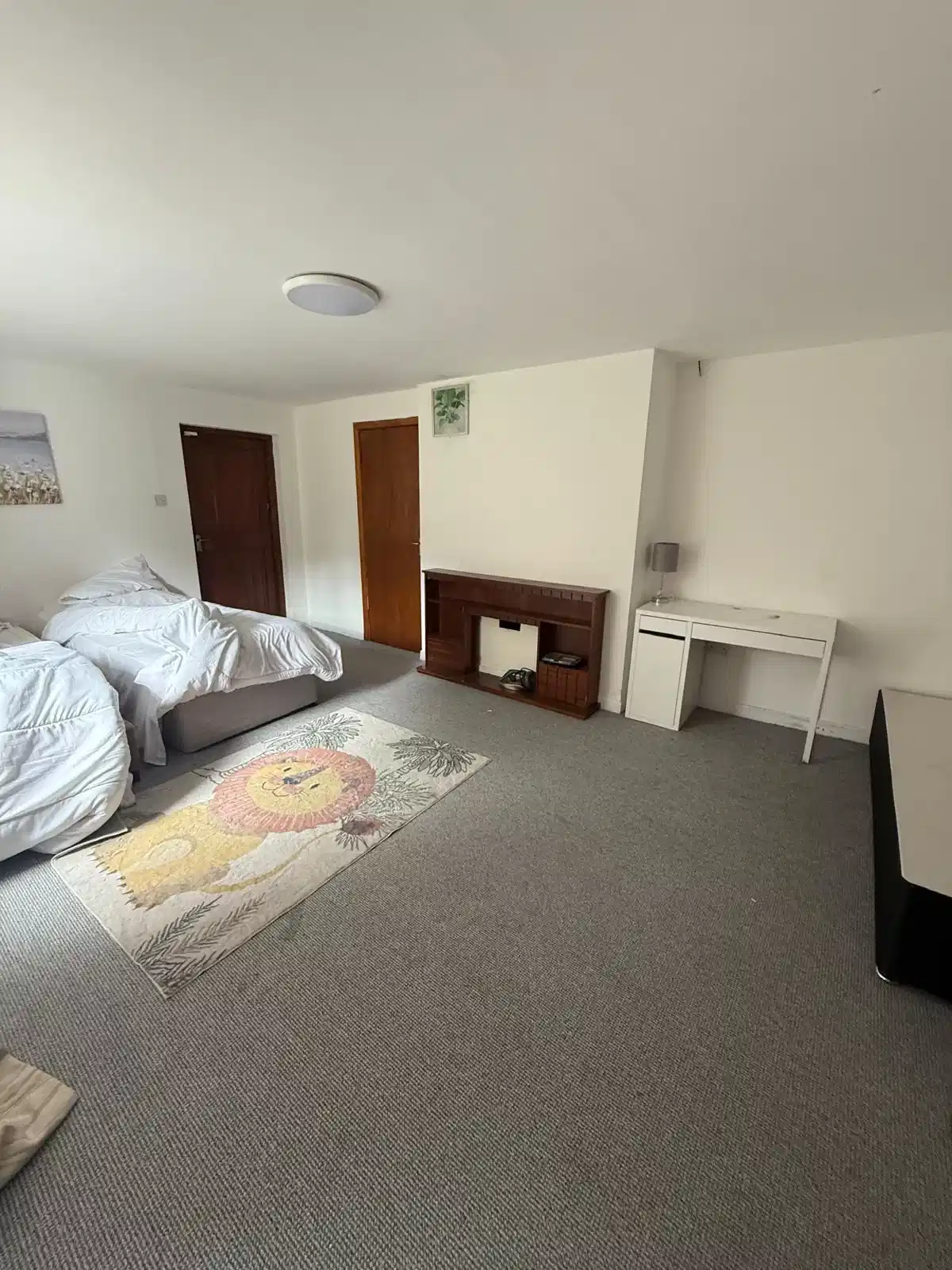 Room in a 5 Bedroom Apartment, Estrella, Taylor's Hill Rd, Galway H91 R52F - Galway, Ireland - Bedroom