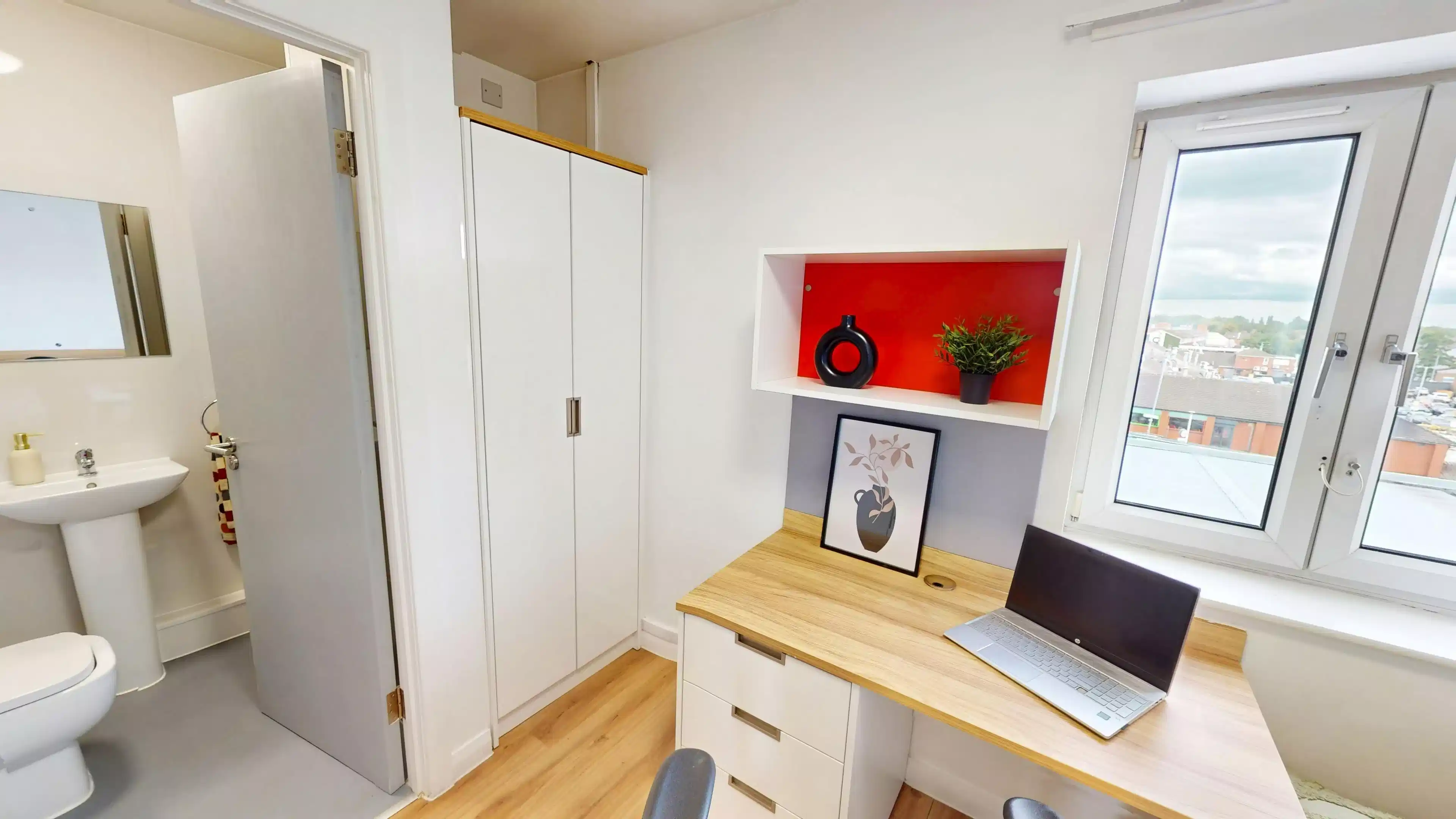 Common Area?w=400&h=260&fit=crop&q=40&auto=format&trim=auto