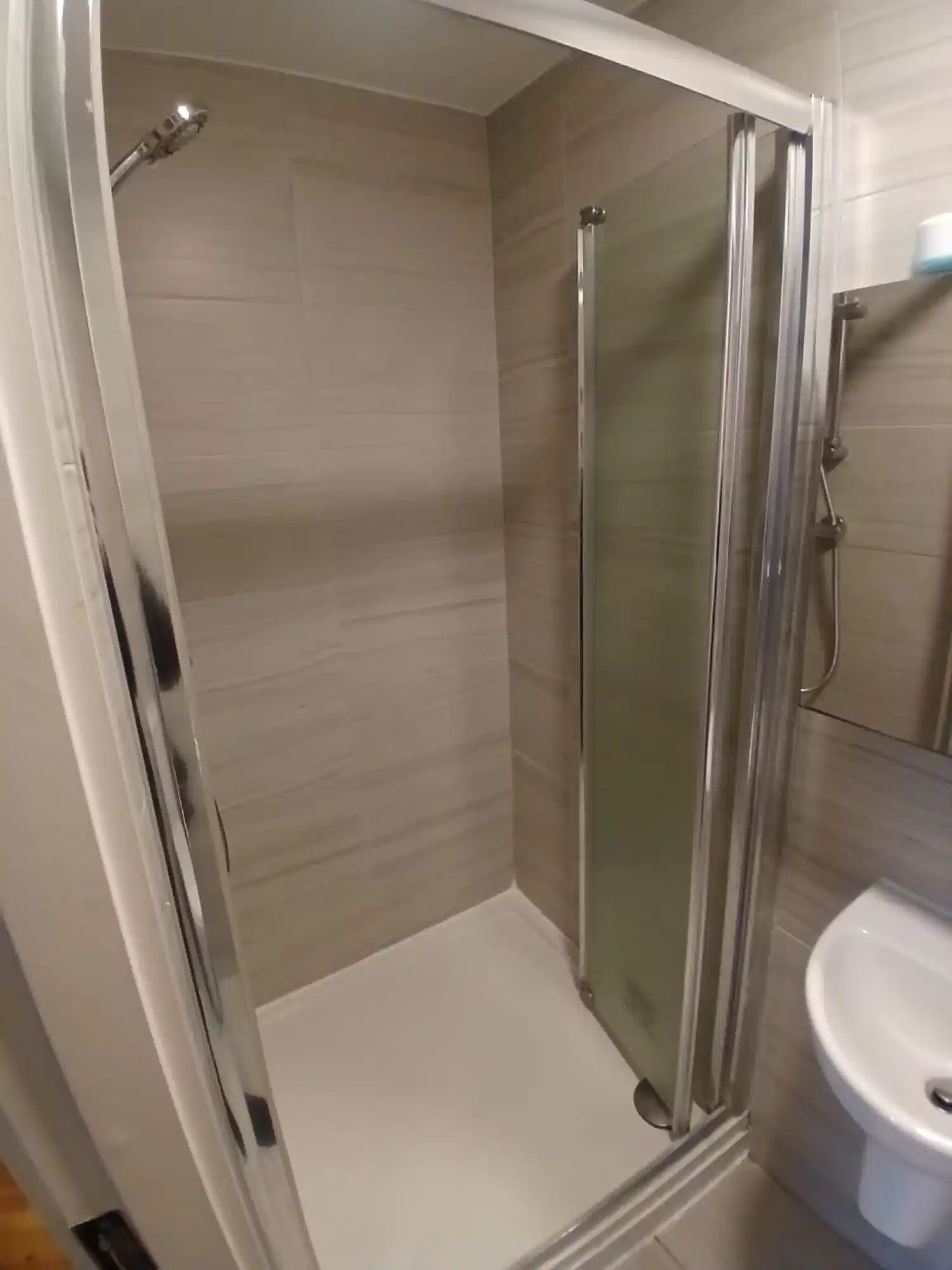 Room in a 5 Bedroom Apartment, 3 Cuil Duin Walk, Fortunestown, Dublin, D24 X68E 5