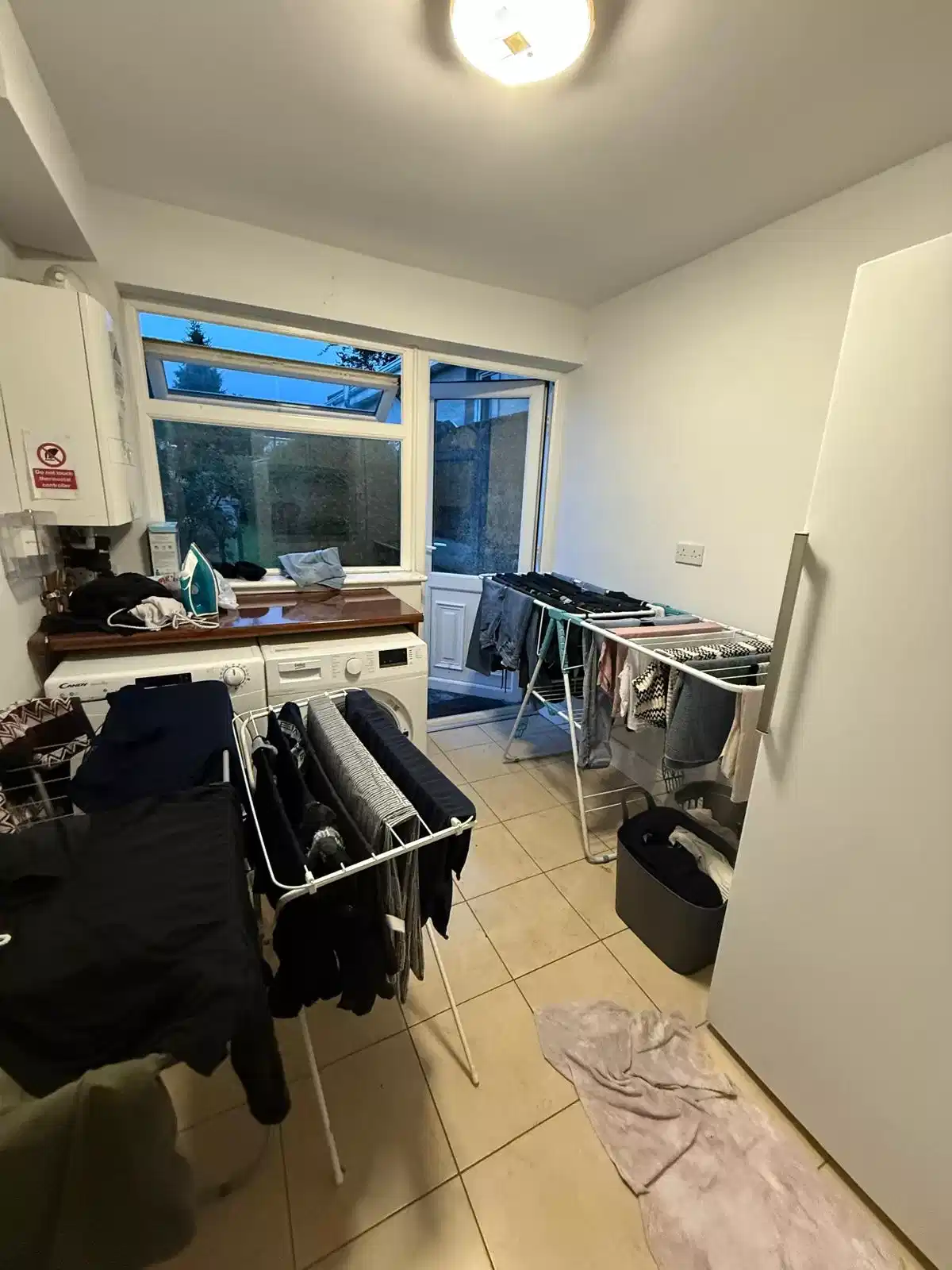 Room in a 5 Bedroom Apartment, Glandore, Fortmary Park, Coolraine, Limerick V94 PKR2 - Limerick, Ireland - Amenities