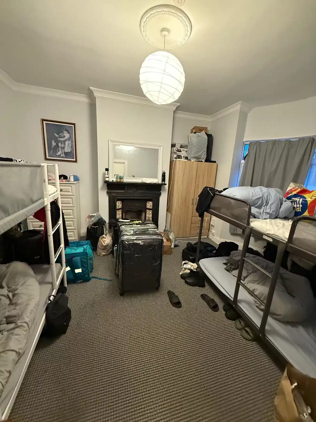 Room in a 5 Bedroom Apartment, Glandore, Fortmary Park, Coolraine, Limerick V94 PKR2 - Limerick, Ireland - 5 Bedroom 3 Bathroom Apartment - Bedroom