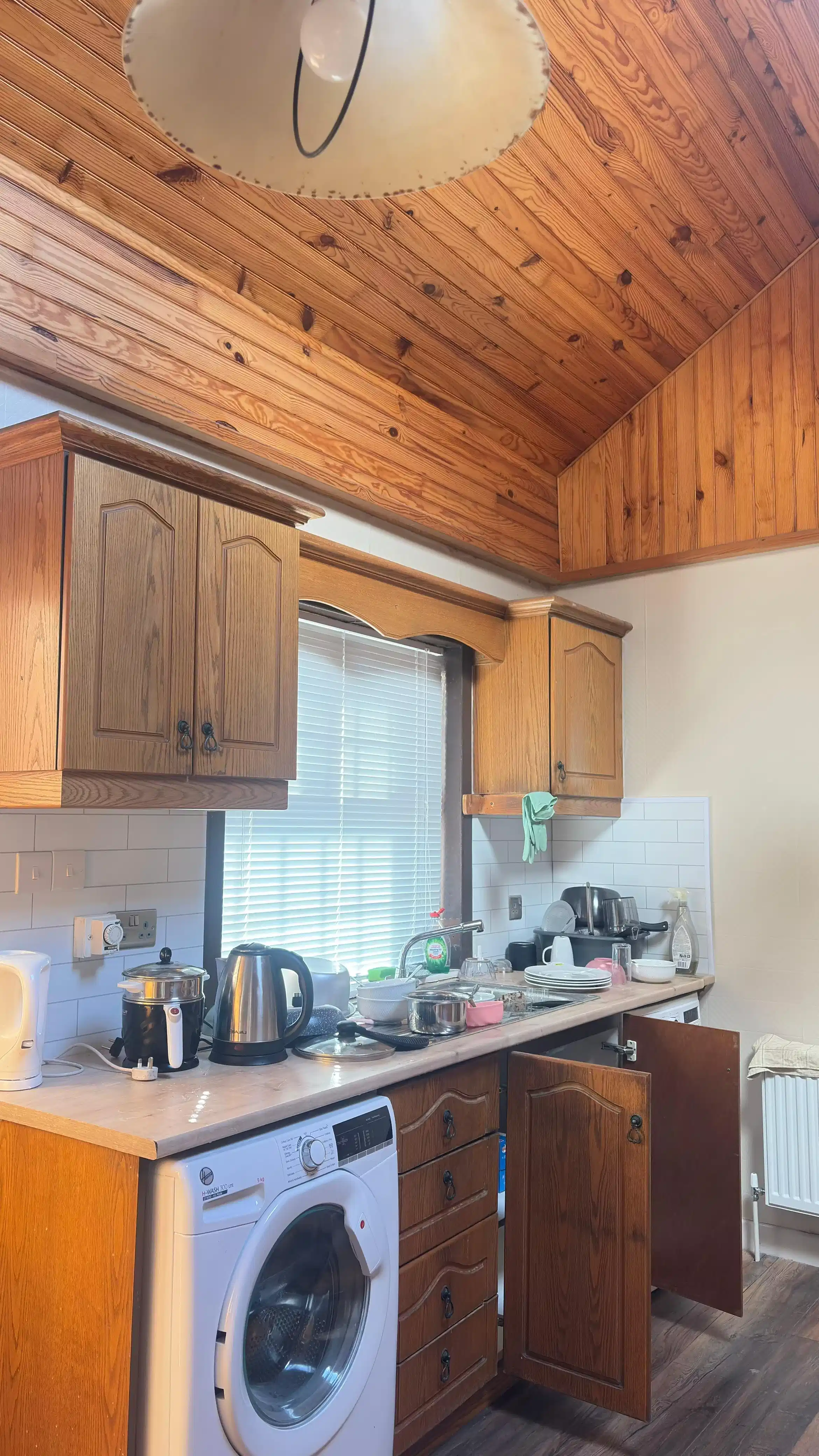 Room in a 4 Bedroom Apartment, Main St, Co. Westmeath N37 PE83 - Westmeath, Ireland - Kitchen