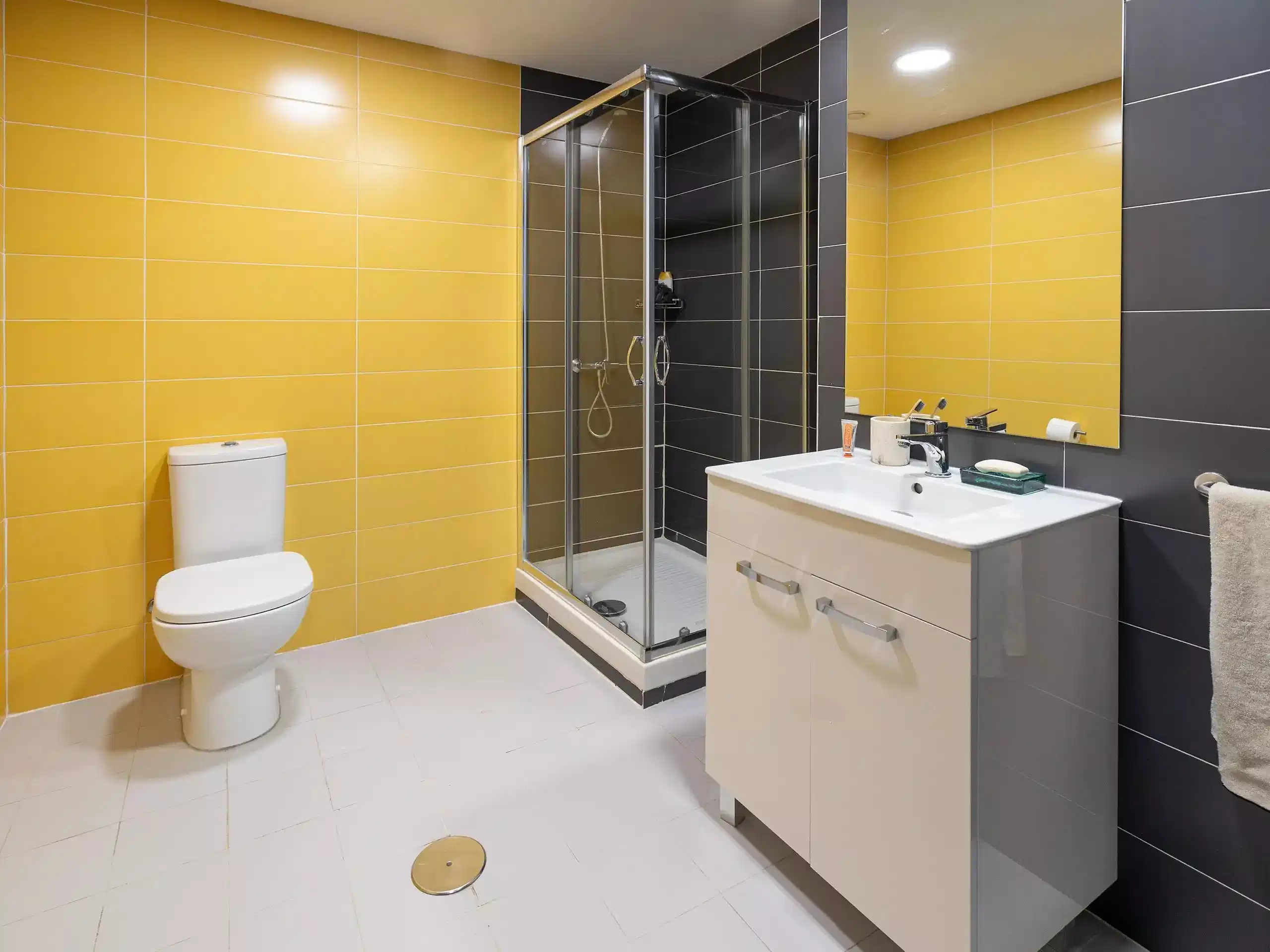 Kitchen?w=400&h=260&fit=crop&q=40&auto=format&trim=auto