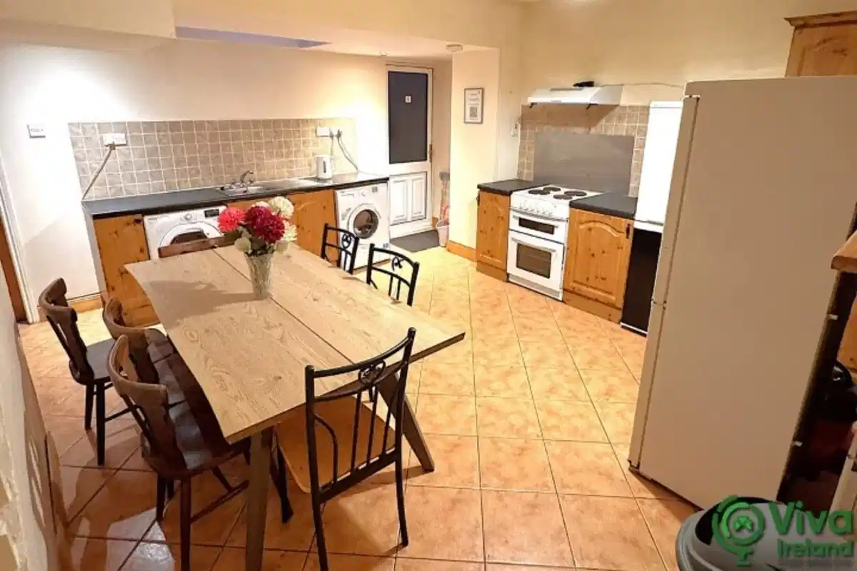 Fernhurst View, Cork - Cork, Ireland - Single - Kitchen