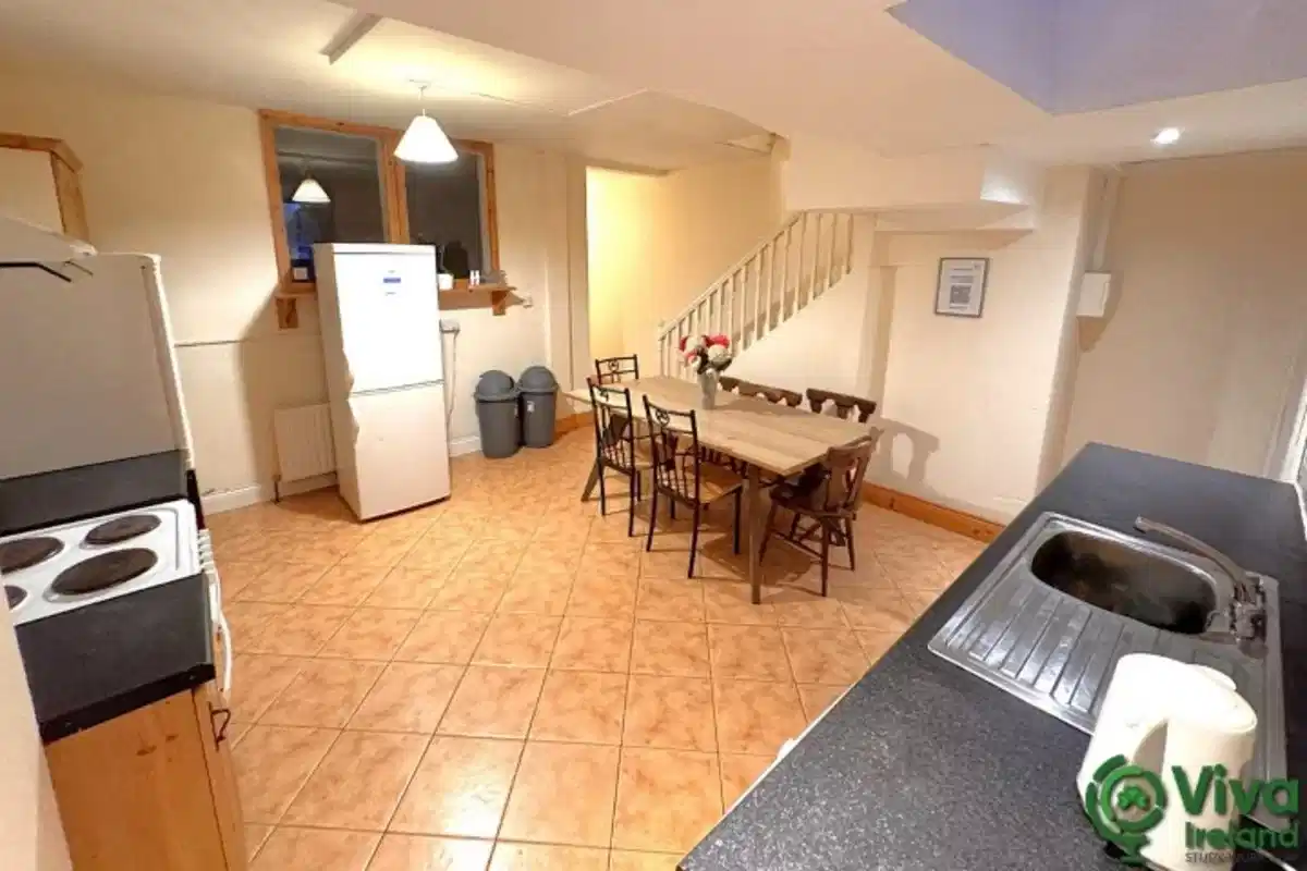 Single - Kitchen?w=400&h=260&fit=crop&q=40&auto=format&trim=auto