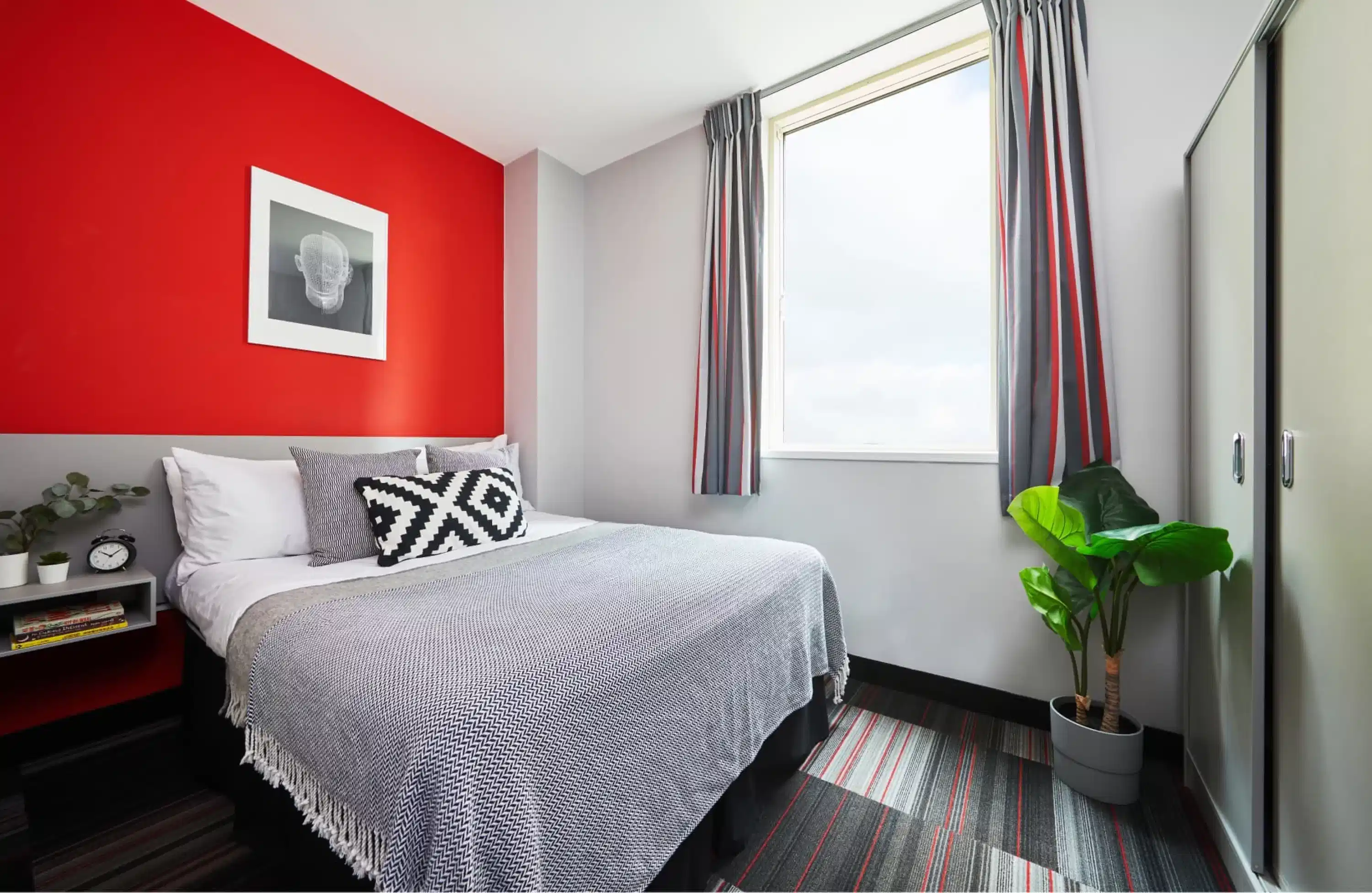 Common Area?w=400&h=260&fit=crop&q=40&auto=format&trim=auto