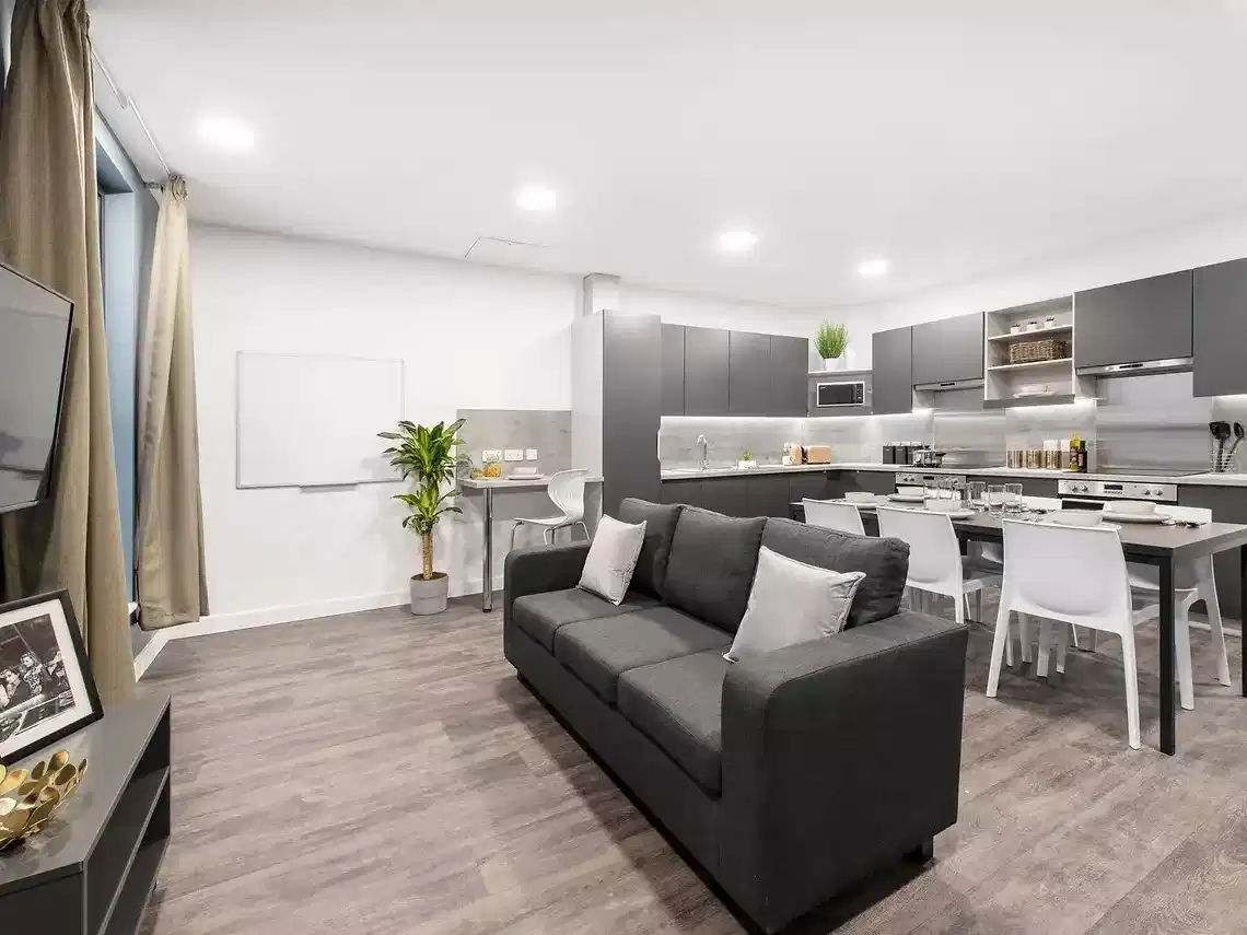 Yugo Bailey Point, Bournemouth - Bournemouth, England, United Kingdom - Amenities