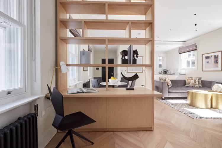 Exterior?w=400&h=260&fit=crop&q=40&auto=format&trim=auto