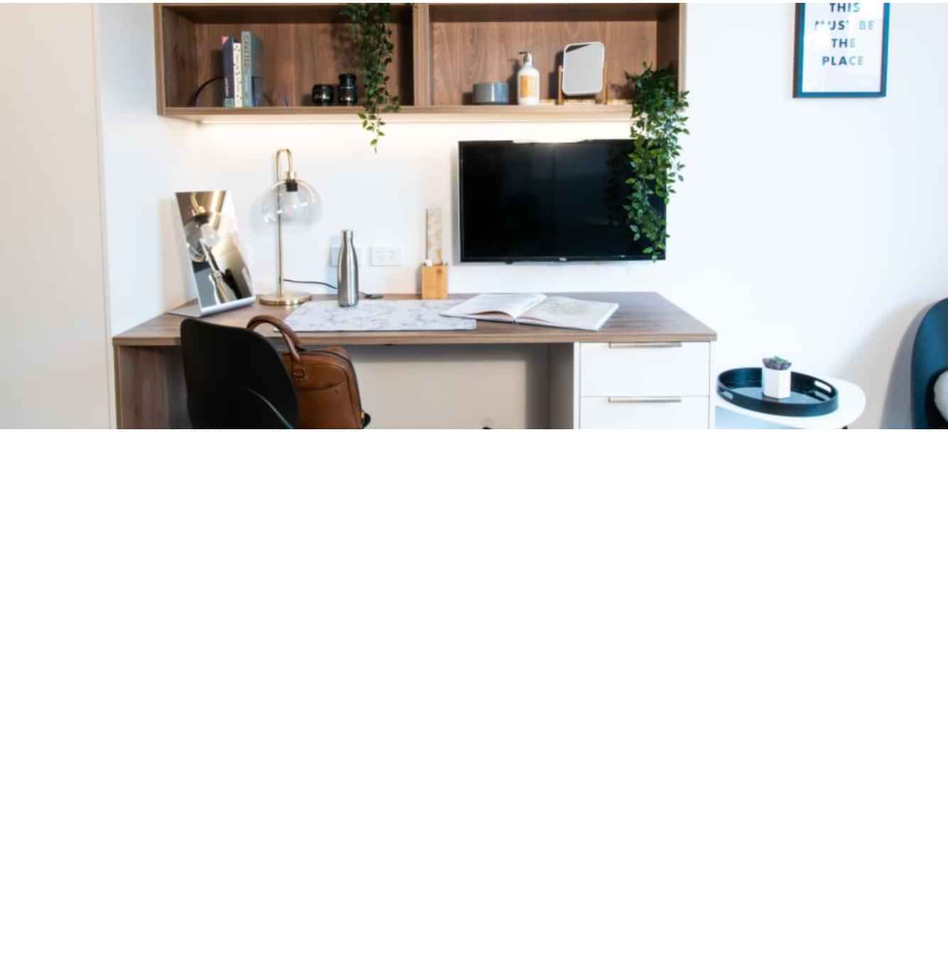 Amenities?w=400&h=260&fit=crop&q=40&auto=format&trim=auto