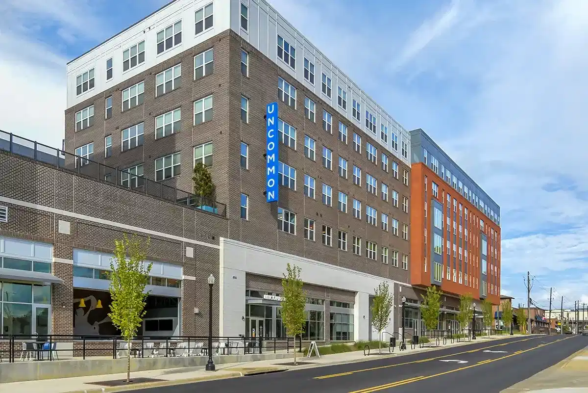 Uncommon Auburn, Auburn - Auburn, Alabama, United States - Exterior