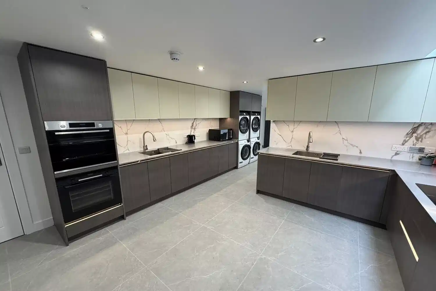 Sky Point Two, Nottingham - Nottingham, England, United Kingdom - Kitchen