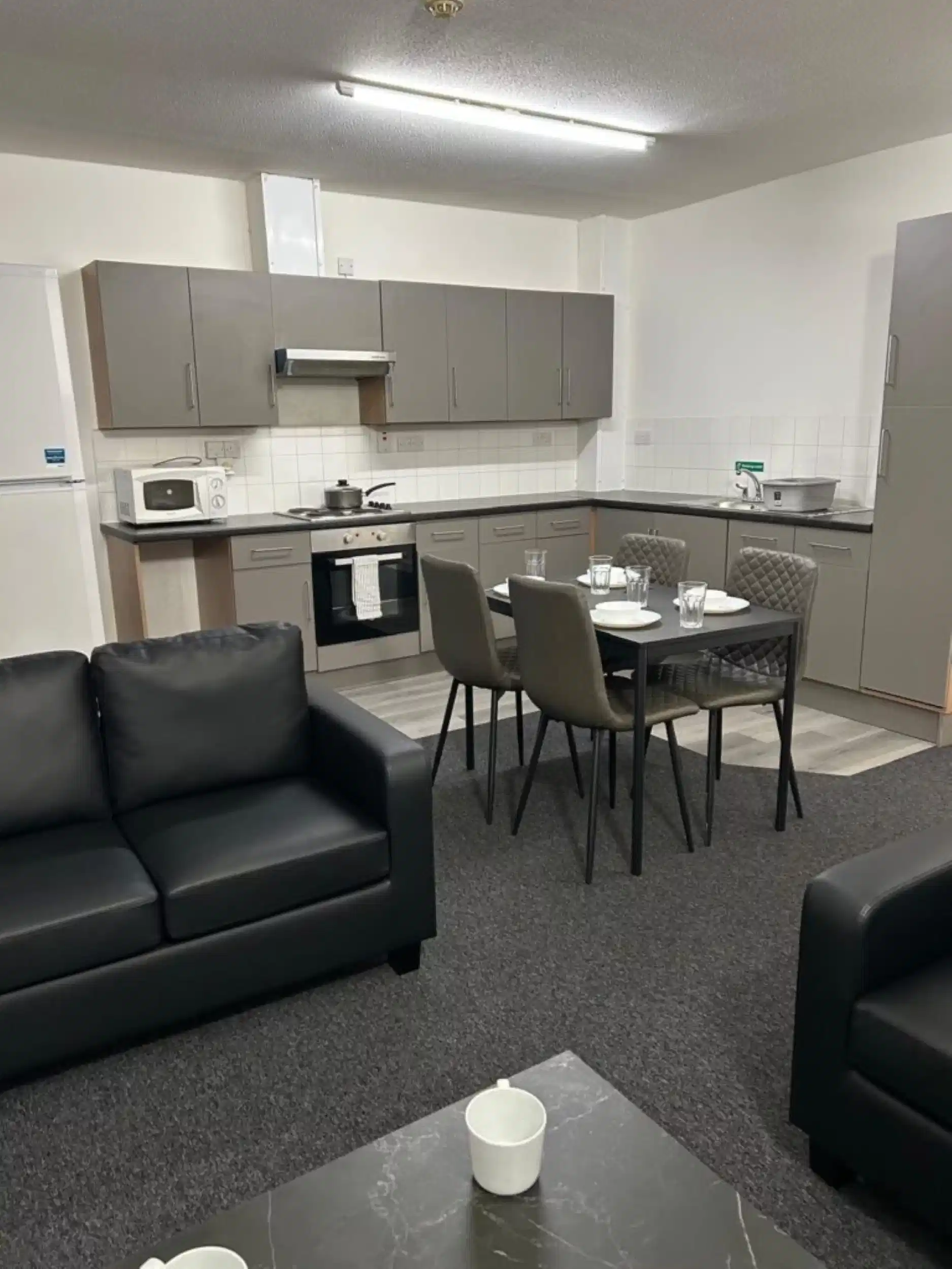 Ground Floor Deluxe Plus En-Suite - Bedroom?w=400&h=260&fit=crop&q=40&auto=format&trim=auto