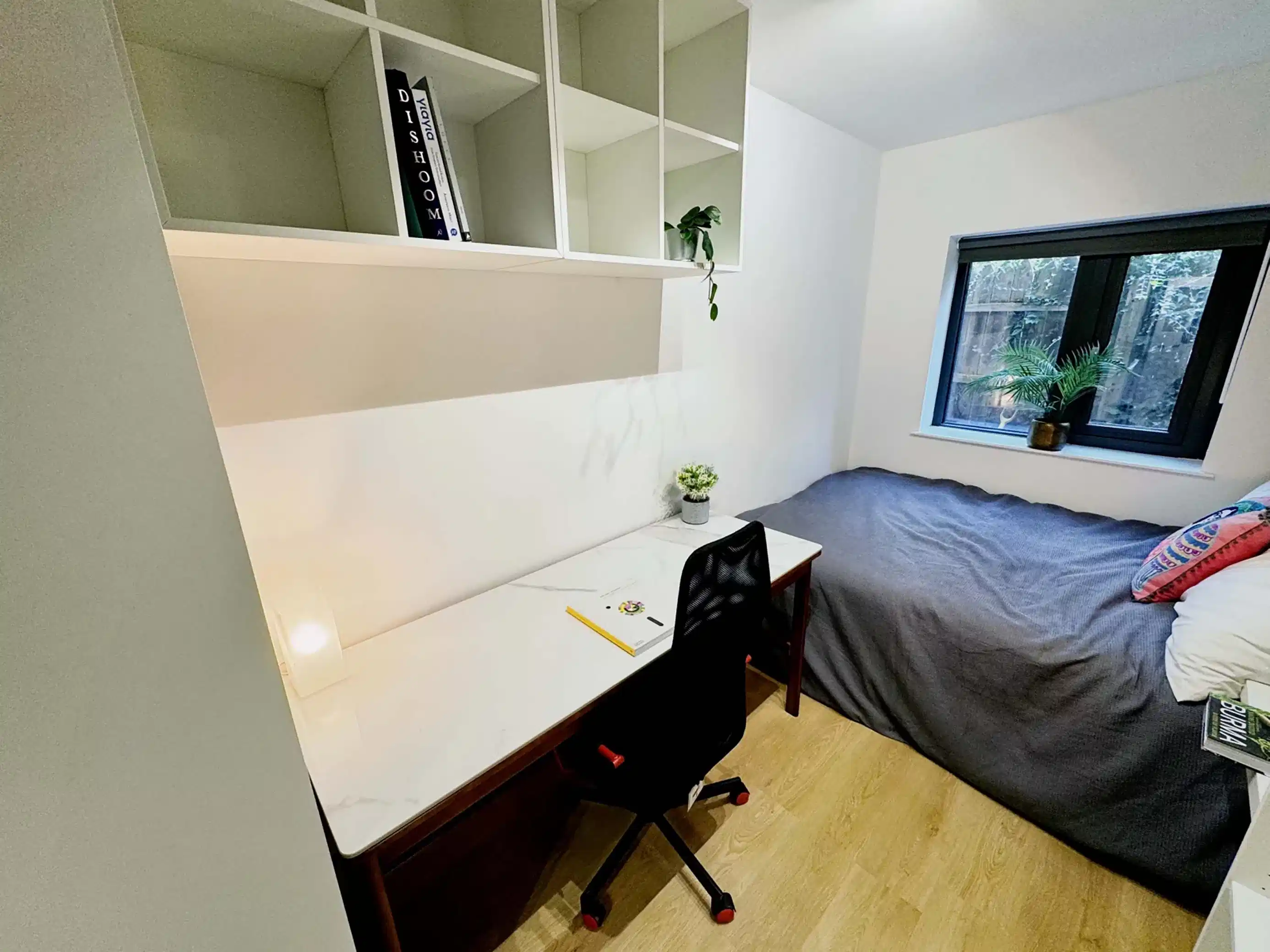 Kitchen?w=400&h=260&fit=crop&q=40&auto=format&trim=auto