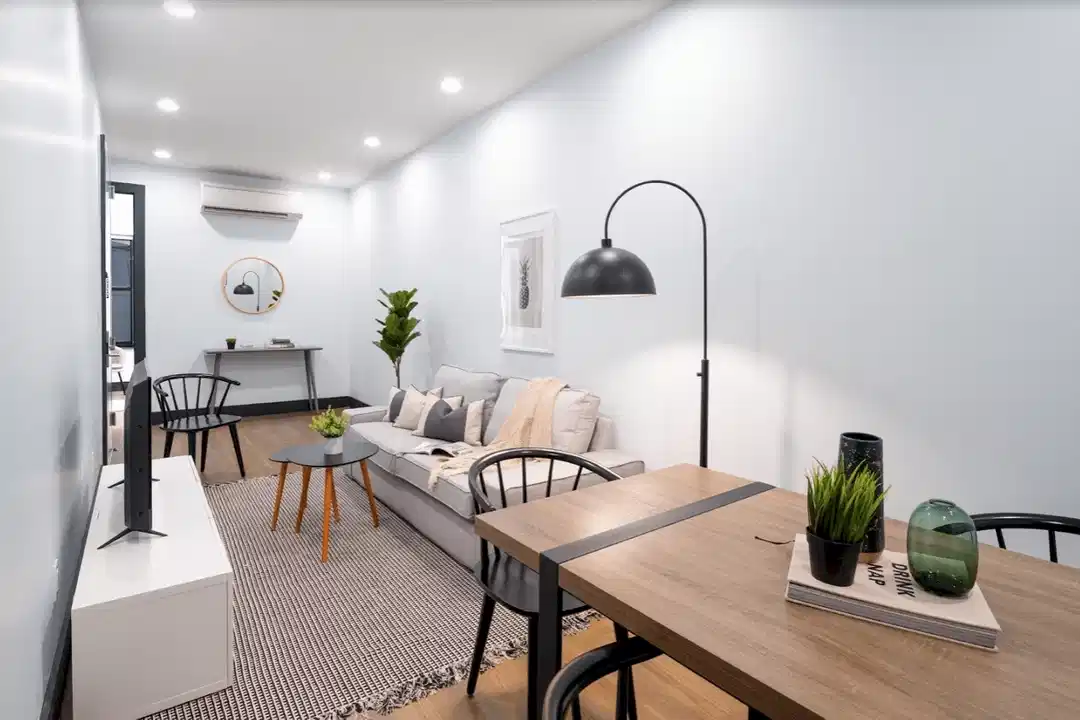 202 Scholes St, New York 4