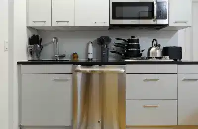 43 Avenue C, New York - New York City, New York, United States - Kitchen
