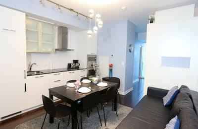 Liwinco M5J 0A9, Toronto - Toronto, Ontario, Canada - Kitchen