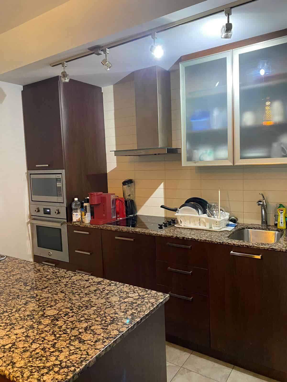 Liwinco M5V 0E9, Toronto - Toronto, Ontario, Canada - Kitchen