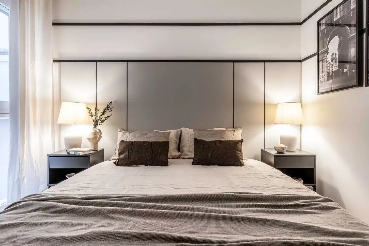 Exterior?w=400&h=260&fit=crop&q=40&auto=format&trim=auto