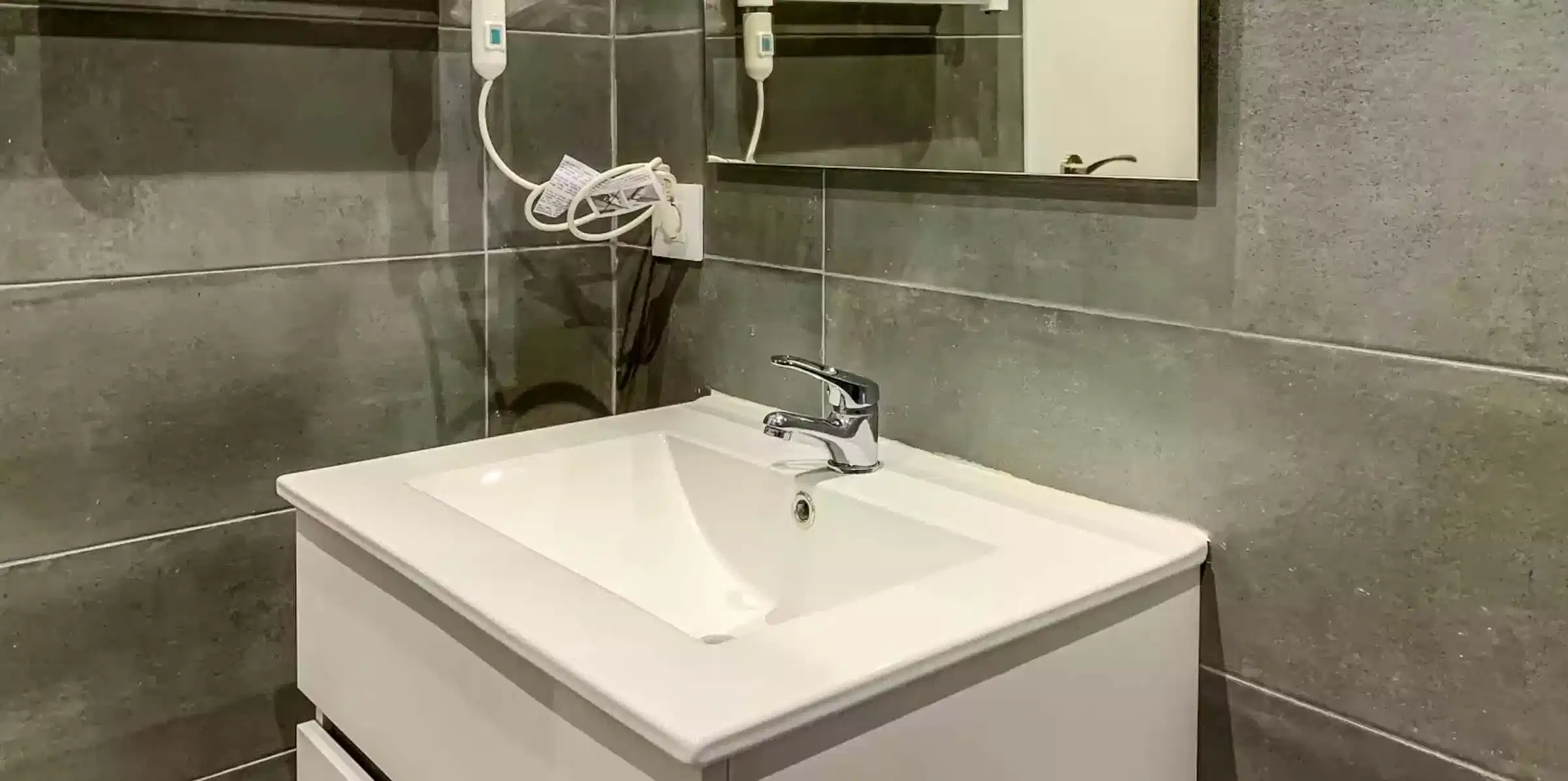 SPC 008906, Barcelona - Barcelona, Spain - #133804: Room in 15 Bedroom 2 Bathroom (Carrer Antiga Travessera) - Bathroom