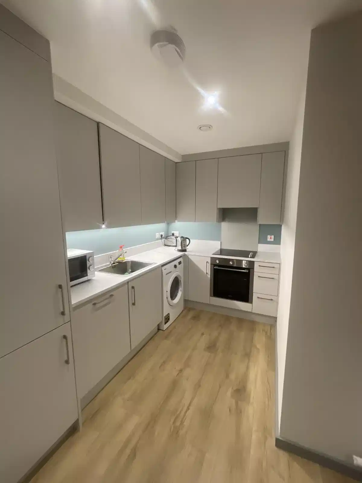 Room in a 2 Bedroom Apartment, 45 Ardhu, Roses Avenue, N Circular Rd, Kilrush, Limerick V94 RX72 - Limerick, Ireland - Kitchen