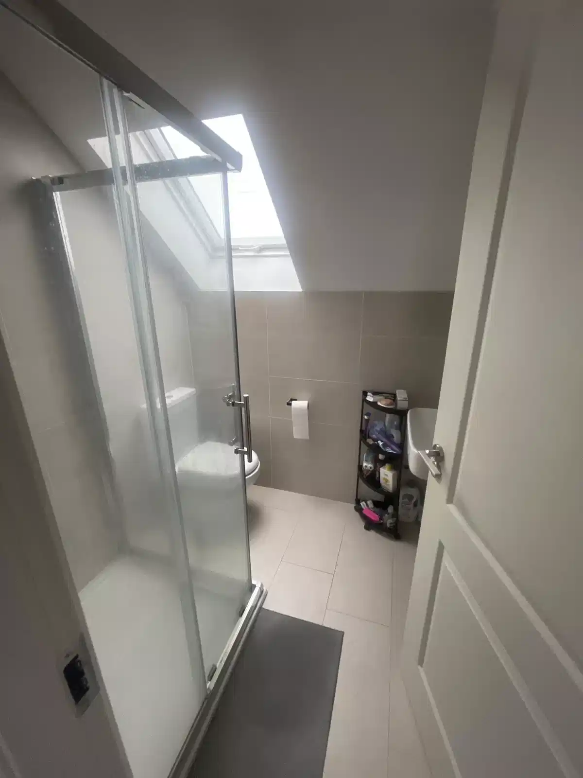 Kitchen?w=400&h=260&fit=crop&q=40&auto=format&trim=auto