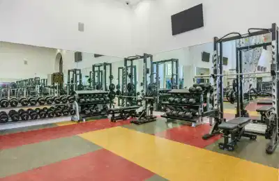 Lorenzo, Los Angeles - Los Angeles, California, United States - Amenities