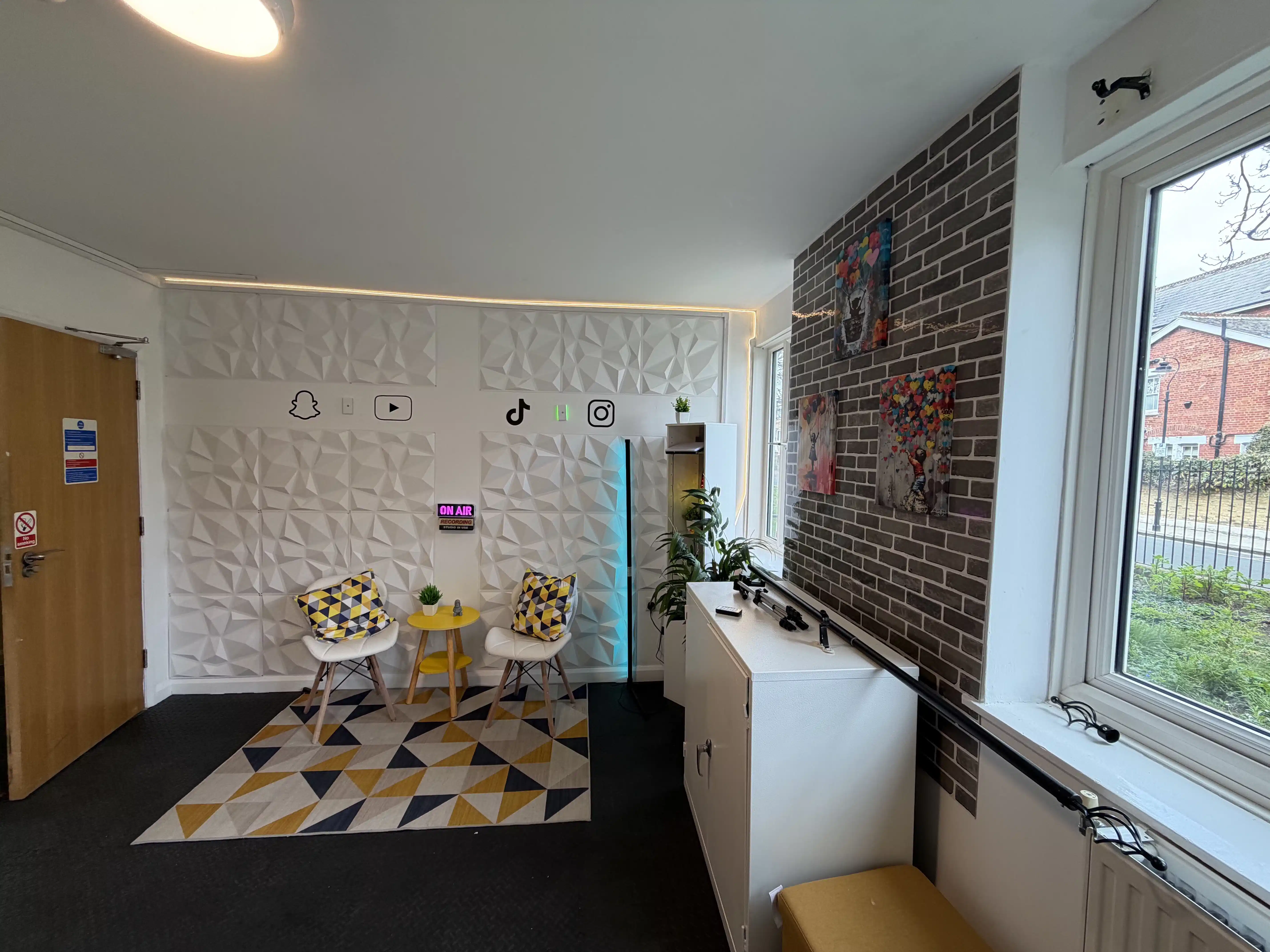 Brooke Hall, London image 18